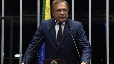 Álvaro Dias é o favorito na corrida senatorial do Paraná