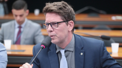 Após tratamento intensivo, deputado Mario Frias é liberado do hospital