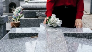 Cemitério pode exumar restos mortais de 269 famílias devido a pendências financeiras