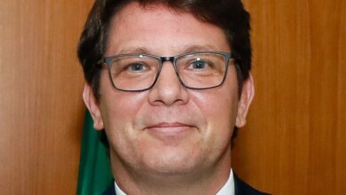 Deputado Mario Frias é Internado em UTI em SP Devido a Fortes Dores Abdominais