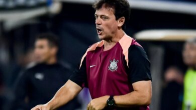 Diniz Comemora Sucesso na Estreia e Comenta Próximo Desafio Contra o Palmeiras