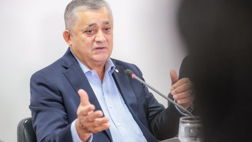 Governo Lula Inicia Discussões sobre Regra de Transição com Votação de 6 a 1