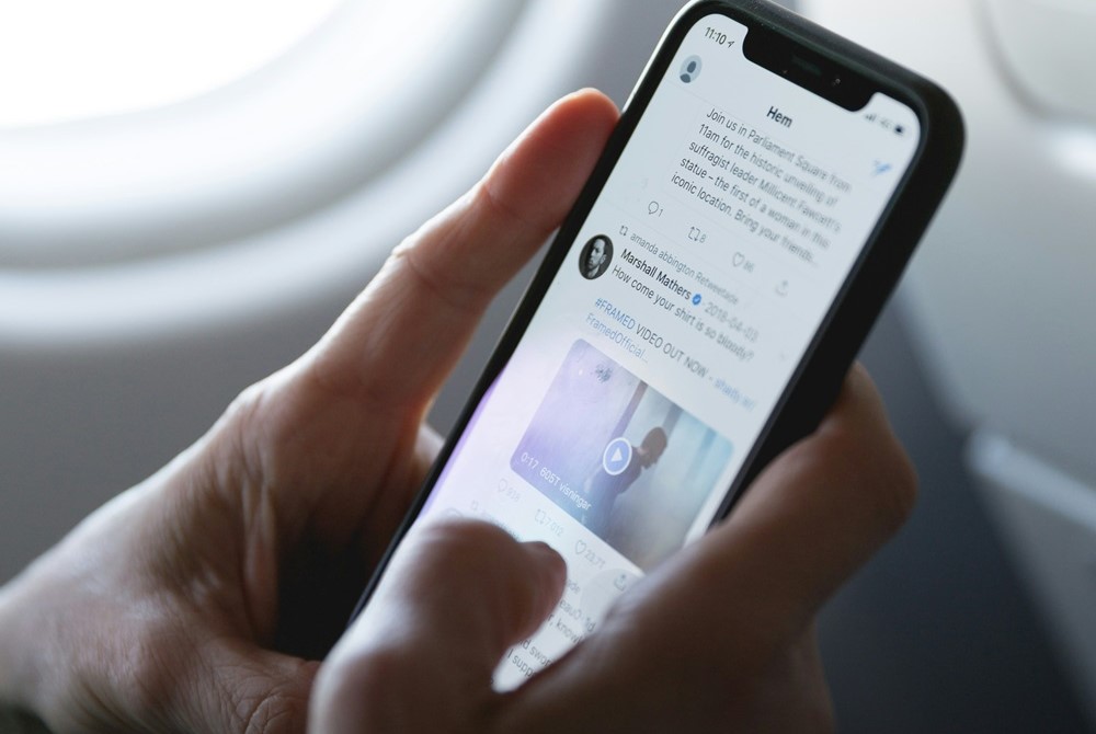 Guia Definitivo do Melhor Celular com IP68 para Praia: Entenda a Proteção Impermeável