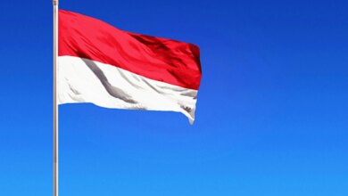 Helicóptero cai na Indonésia e provoca a morte de oito pessoas