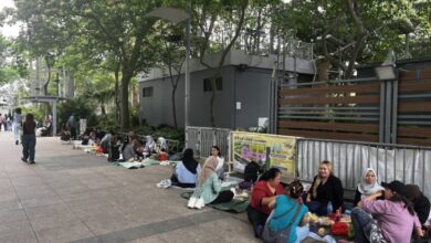 Importação de Trabalhadoras Domésticas em Hong Kong: Regras de Moradia e Salário em Foco