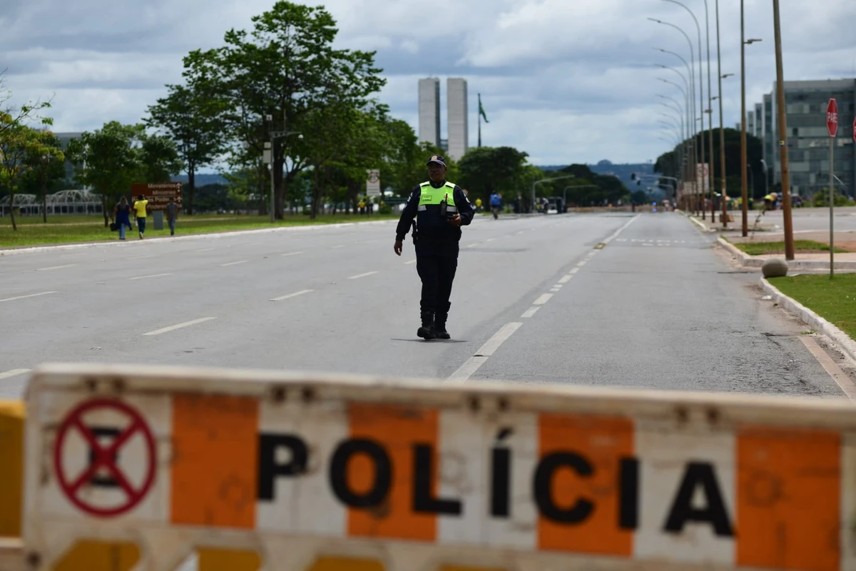 Interdição de Vias no Centro de Brasília: Marcha Programada para Quarta-feira (15/4)