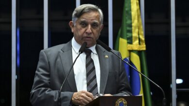 Izalci Confirma sua Candidatura ao GDF no Senado e Envia Mensagem a Michele Bolsonaro