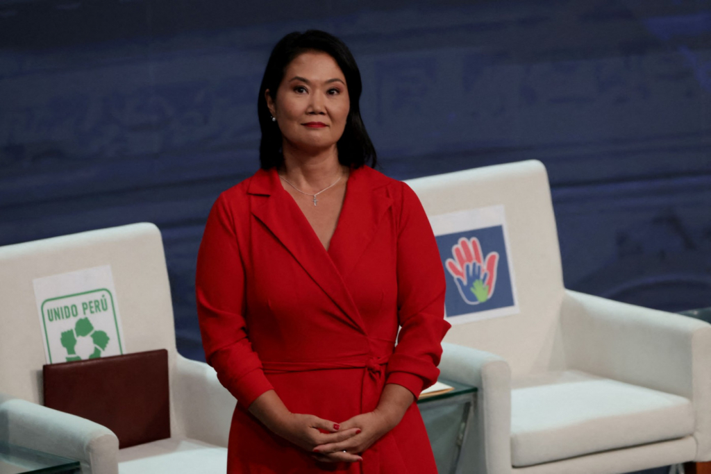 Keiko Fujimori, Candidata à Presidência do Peru, PROMETE Expulsão de Imigrantes e Fortalecimento de Laços com os EUA