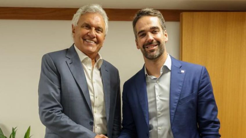 Leite se Retrata com Caiado por Ter Esquecido as Parabenizações