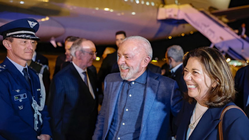Lula Chega a Barcelona e Inicia sua Turnê Europeia
