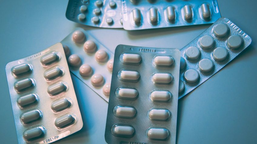 Os Perigos do Uso Indevido de Anti-inflamatórios sem Prescrição Médica