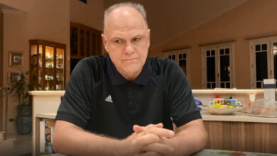 Oscar Schmidt sofre mal-estar e é hospitalizado