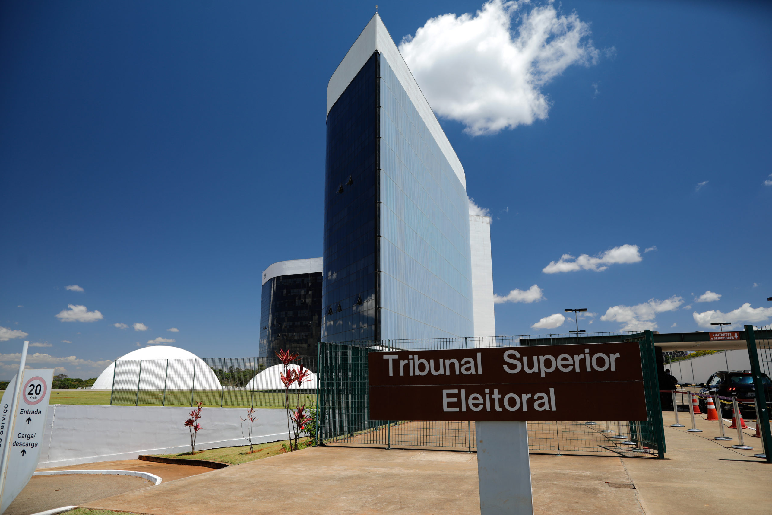 PT solicita sanções do TSE contra o TikTok por conteúdos de 'violência política'