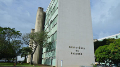 Precatórios de R$ 347 bilhões: Como esse gasto ficará fora da meta fiscal até 2035