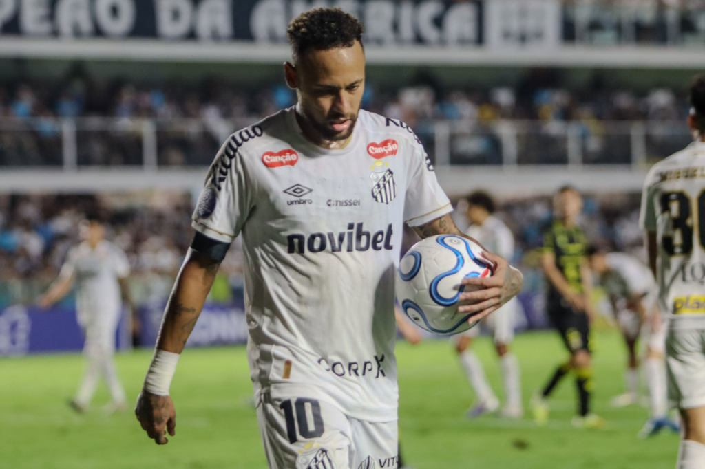 Santos Celebra 114 Anos com Empate Contra Recoleta na Vila Belmiro