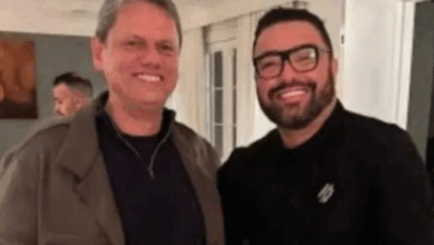 Tarcísio janta com empresário do funk detido pela PF